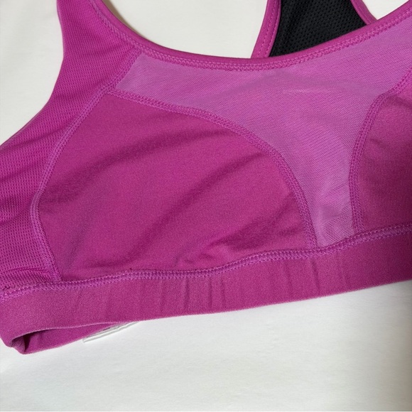 Nike Dri-FIT Racerback Bra - Picture 7 of 7